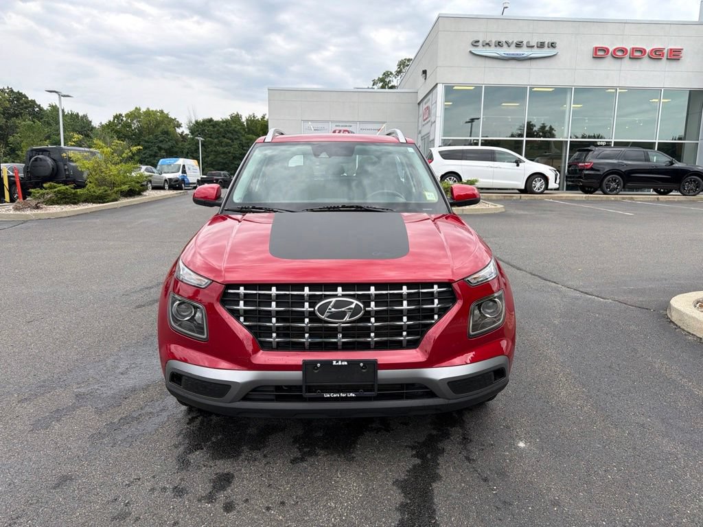 Used 2022 Hyundai Venue SEL w/ Cargo Package FWD image 9