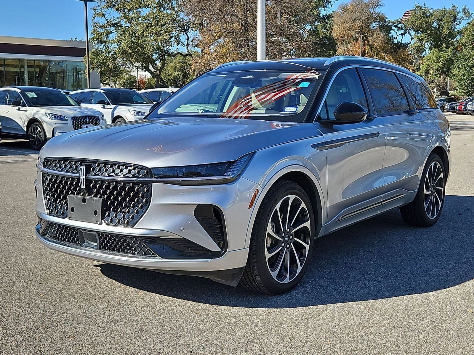 Used 2025 Lincoln Nautilus Black Label image 13