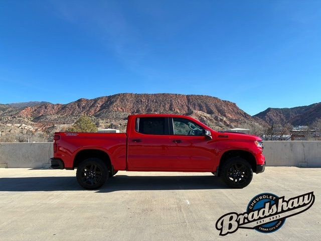 Used 2024 Chevrolet Silverado 1500 LT Trail Boss w/ LT Trail Boss Premium Package image 3