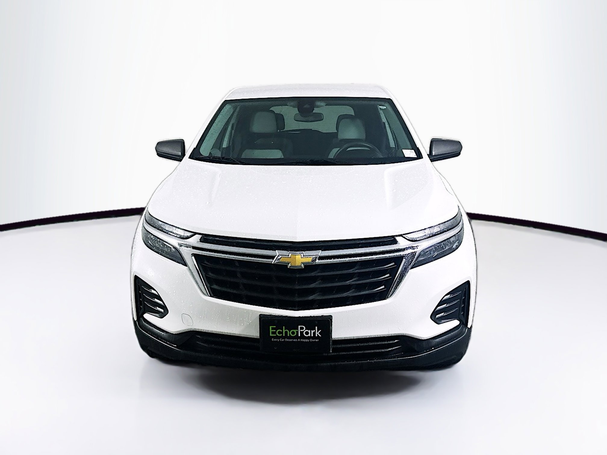 Used 2022 Chevrolet Equinox LS w/ LS Convenience Package image 2