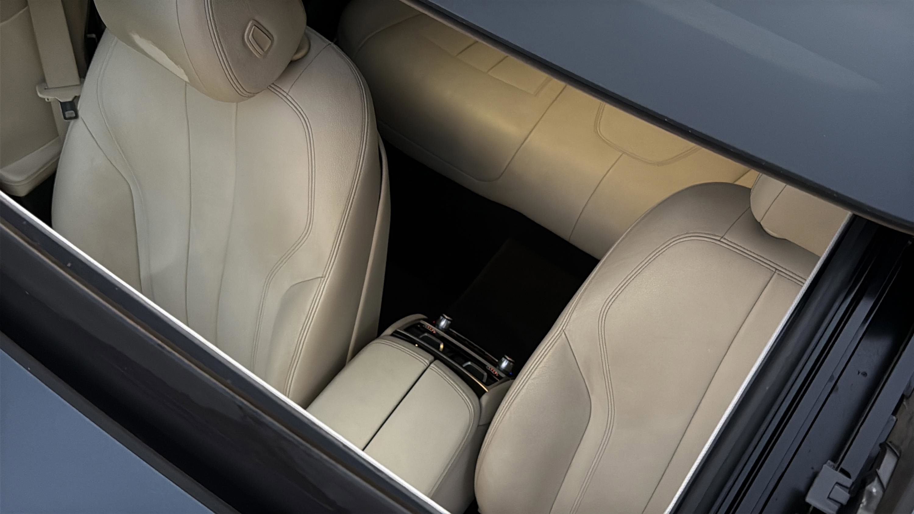 Used 2016 BMW 740i image 23