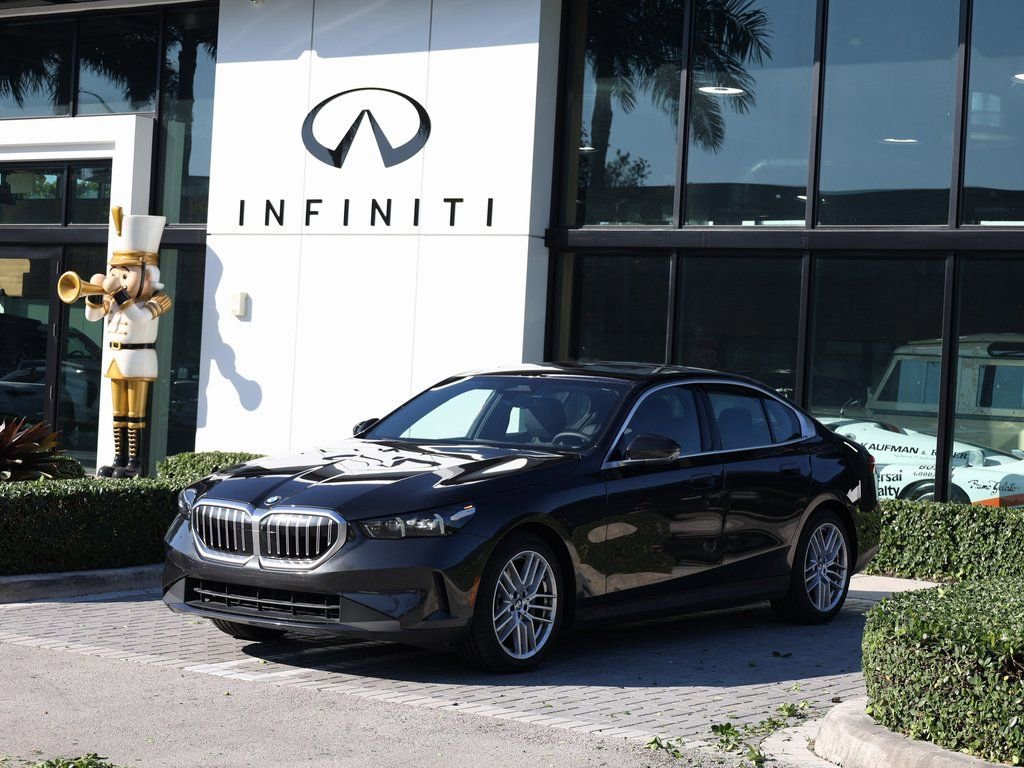 Used 2025 BMW 530i xDrive