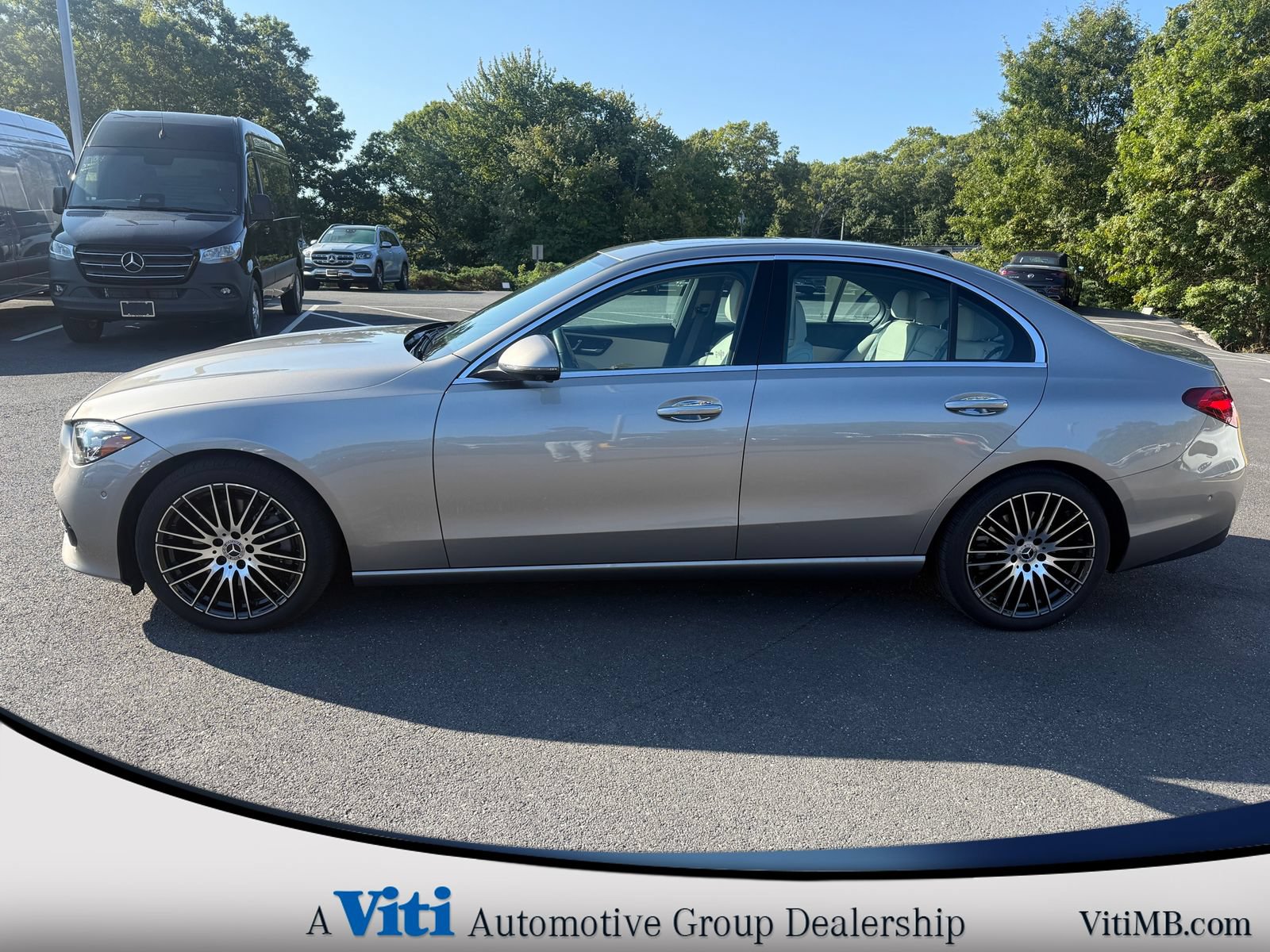 Used 2024 Mercedes-Benz C 300 4MATIC Sedan image 5