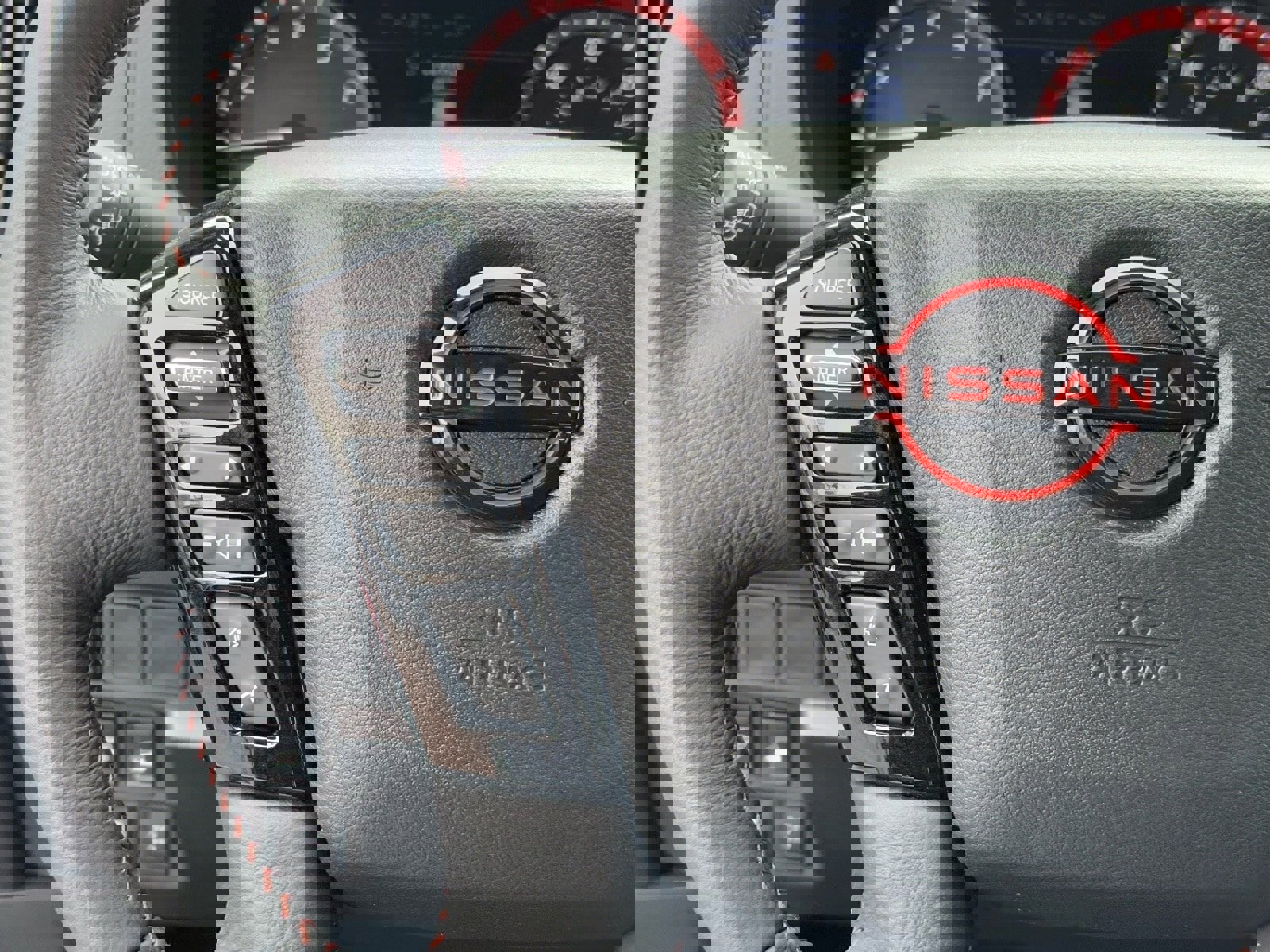 New 2025 Nissan Frontier PRO-4X image 22