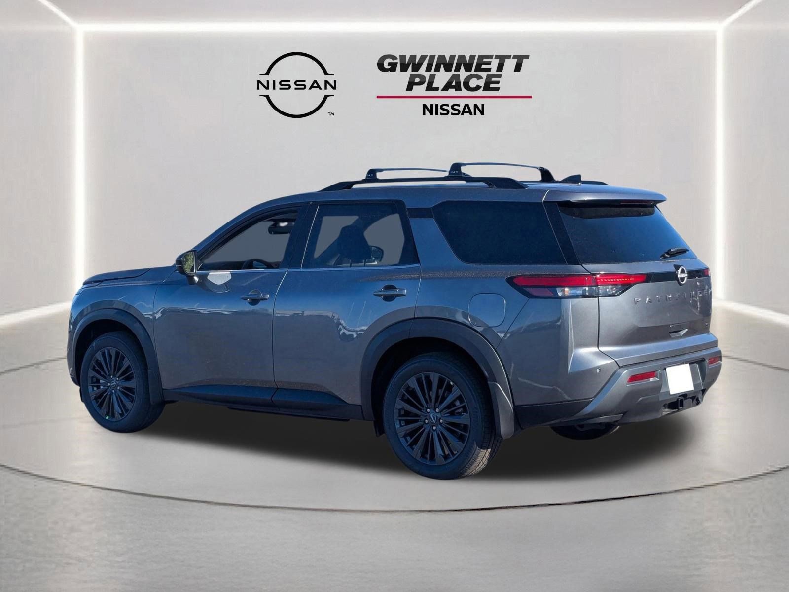 New 2026 Nissan Pathfinder SL image 3