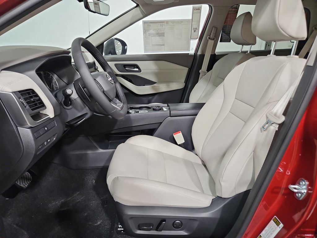 New 2026 Nissan Rogue Dark Armor AWD/4WD image 9