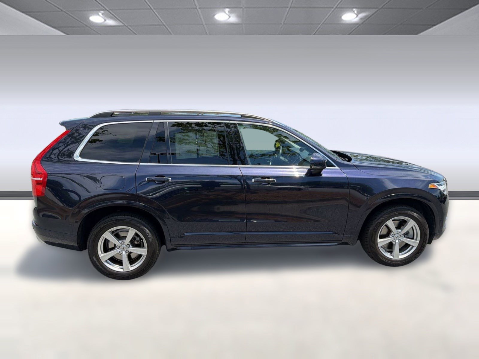 Used 2017 Volvo XC90 T5 Momentum w/ Vision Package FWD image 8