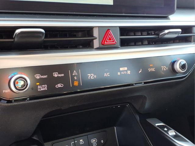 Used 2024 Kia Sorento S AWD/4WD image 10