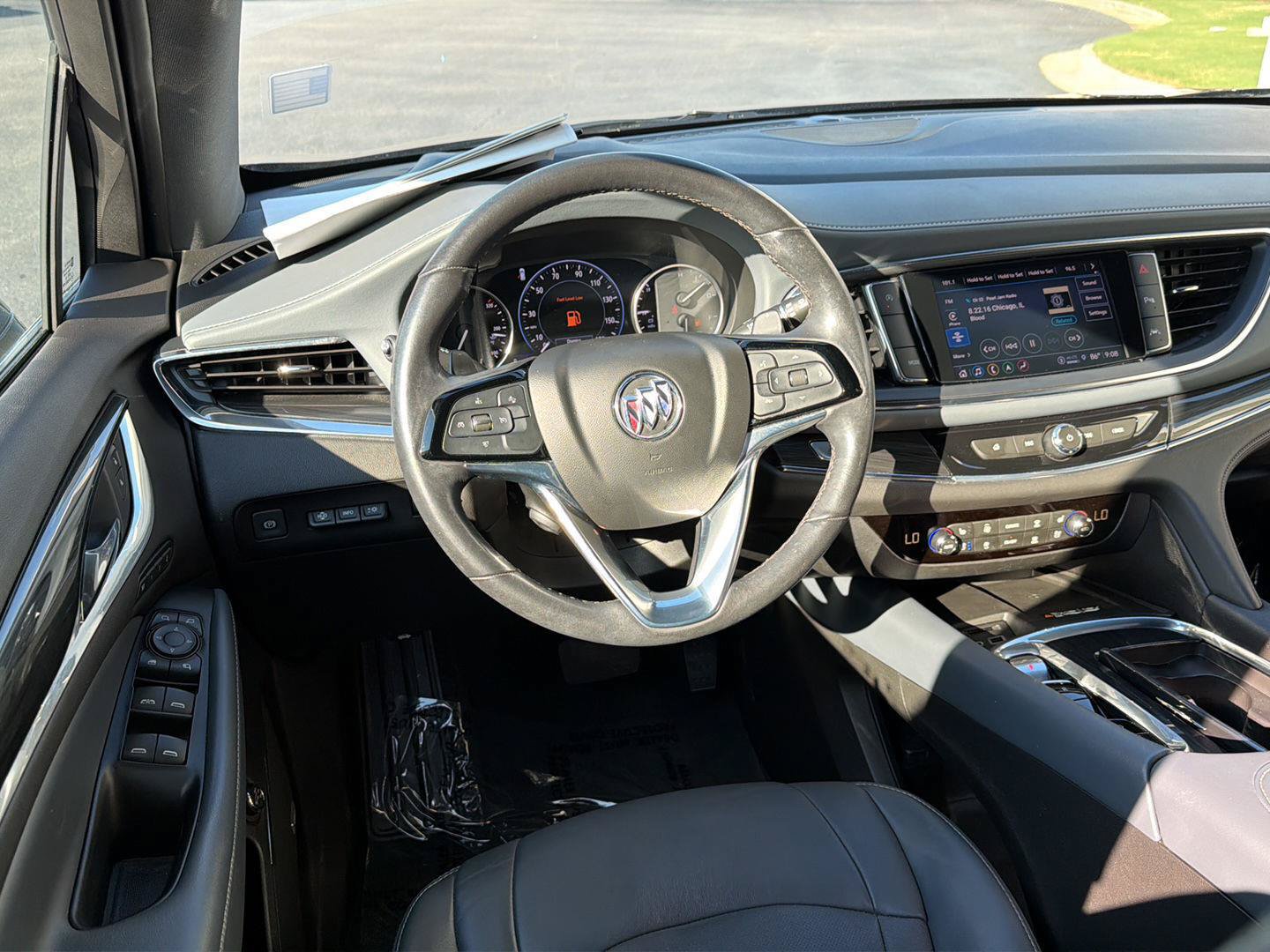 Used 2022 Buick Enclave Premium w/ LPO, Touring Package FWD image 17