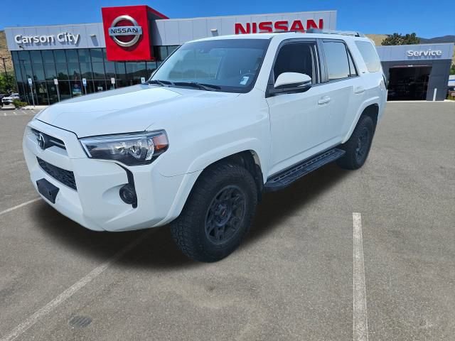 Used 2021 Toyota 4Runner SR5 Premium image 3