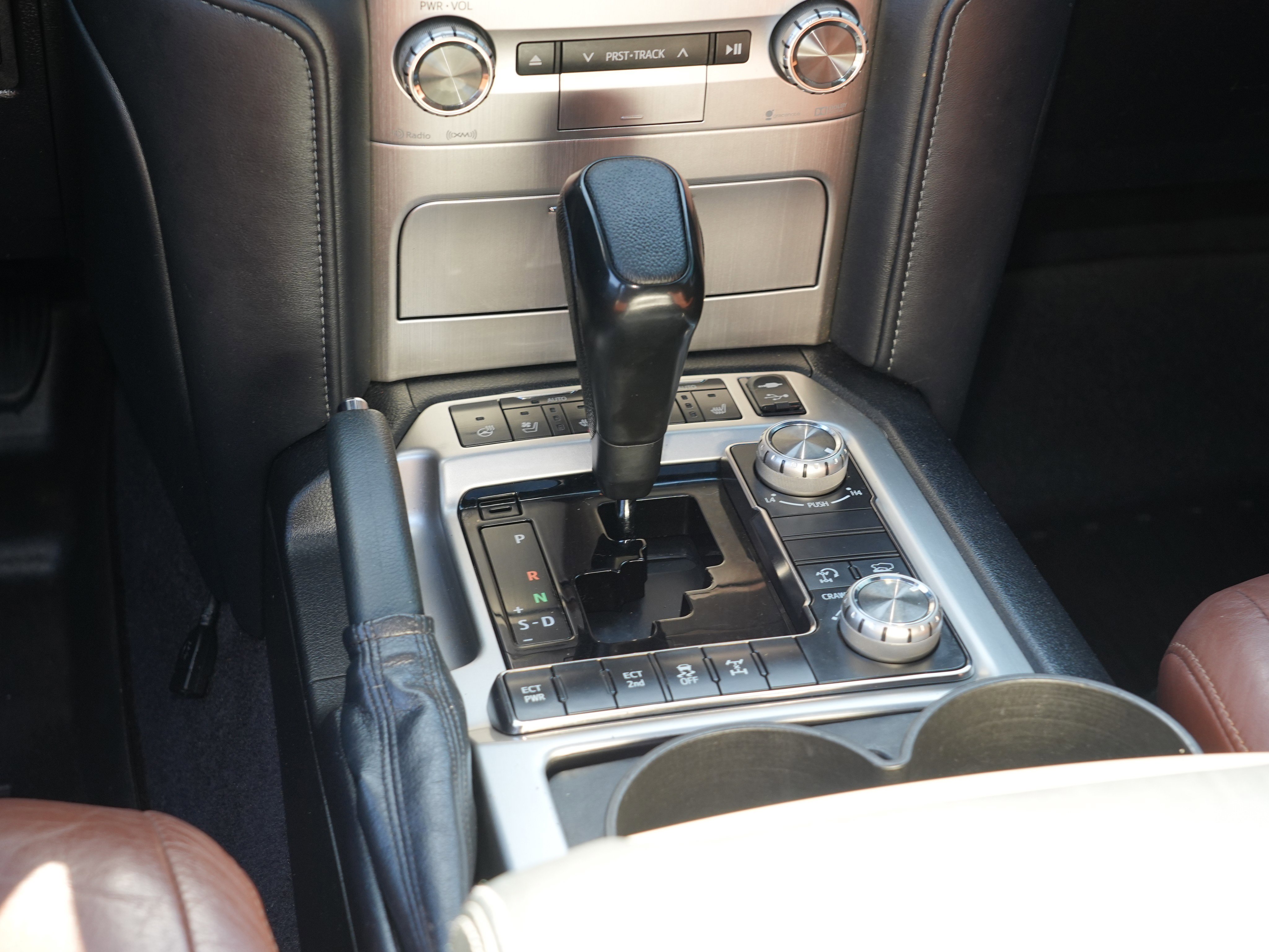 Used 2016 Toyota Land Cruiser AWD/4WD image 23