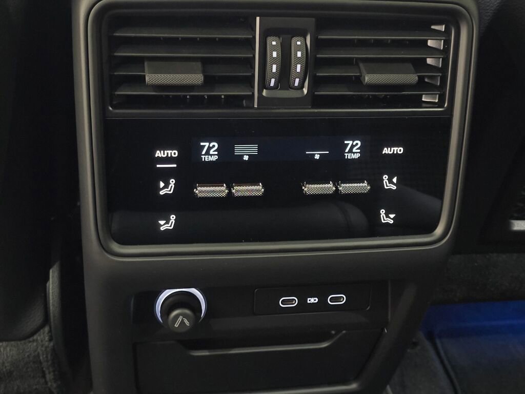 New 2026 Porsche Cayenne GTS image 20