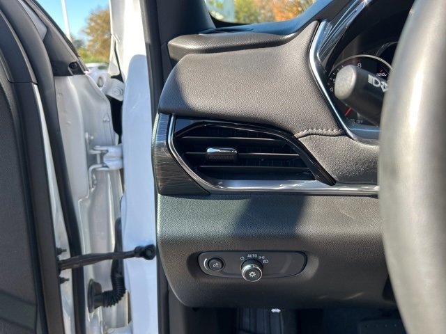 Used 2023 Chevrolet Traverse High Country image 28