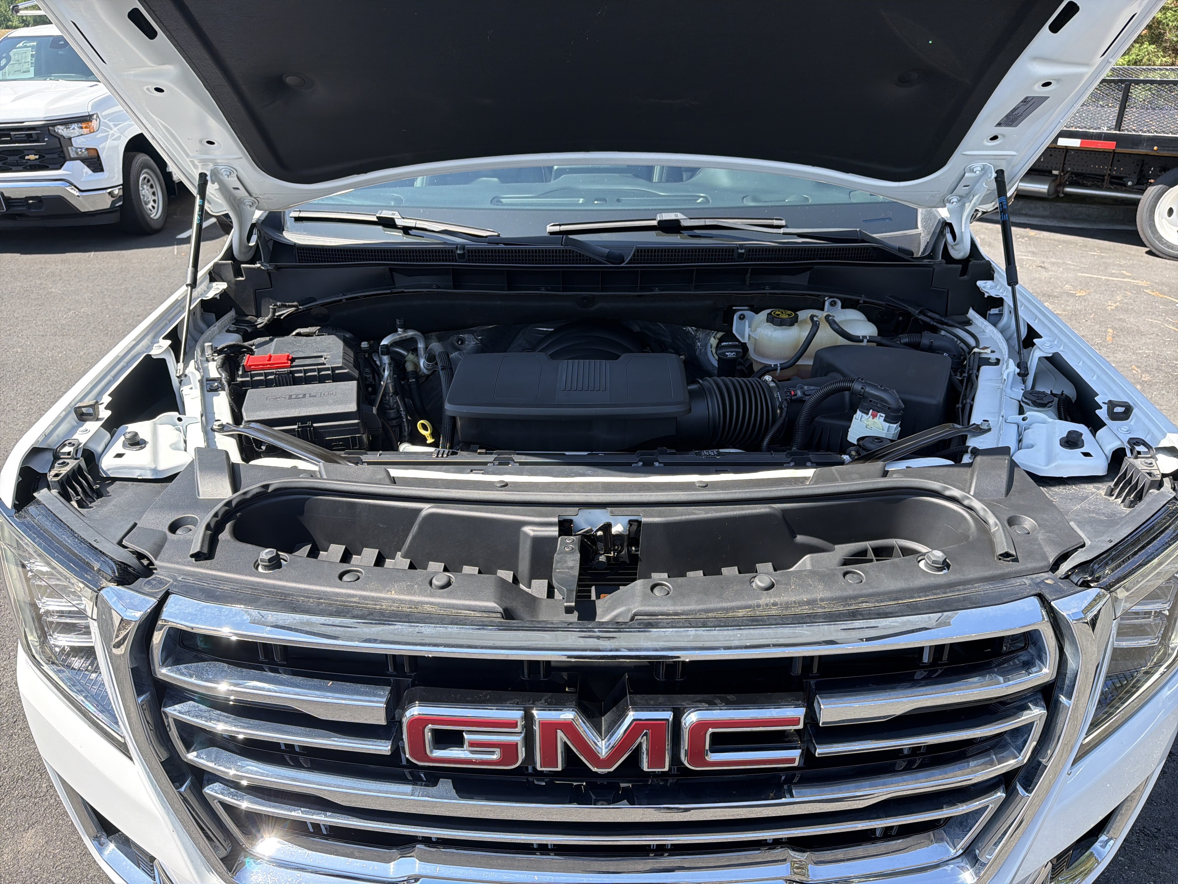 Used 2023 GMC Yukon XL SLT w/ SLT Luxury Package AWD/4WD image 36
