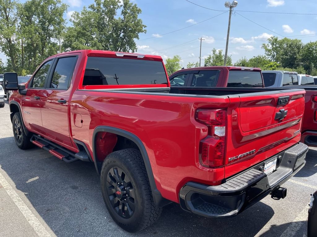 Used 2025 Chevrolet Silverado 2500 Custom w/ Custom Value Package AWD/4WD image 10