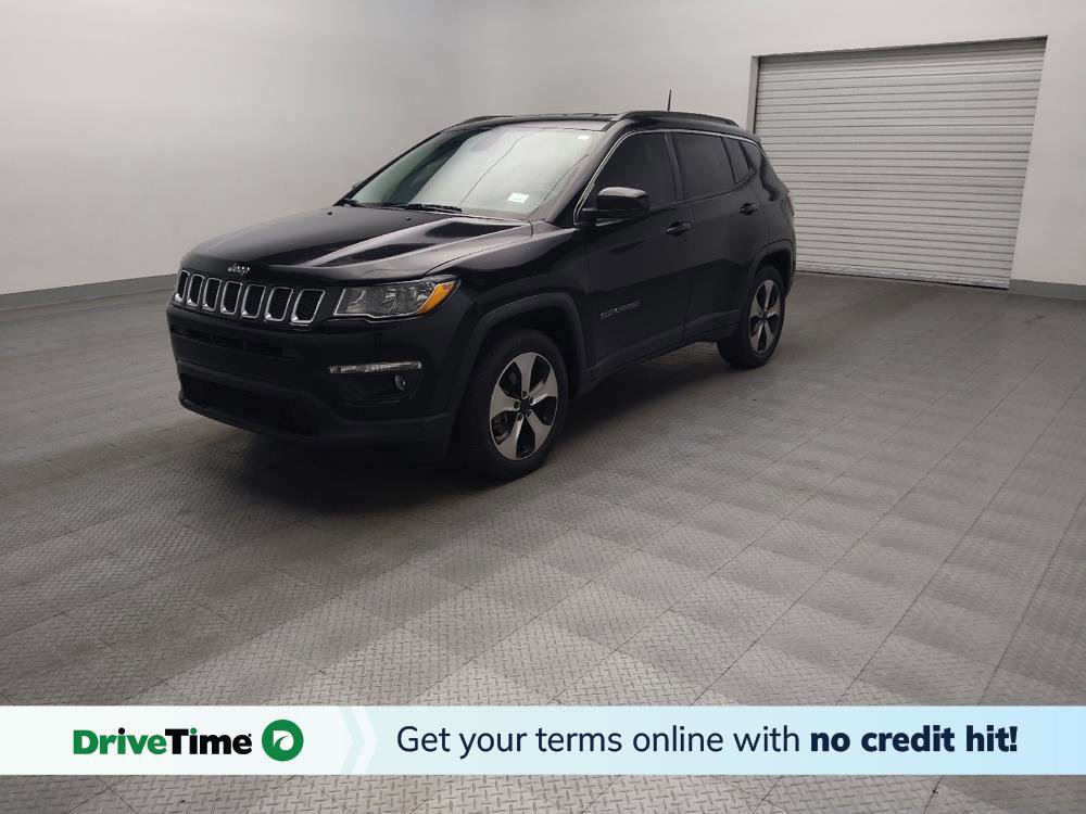 Used 2017 Jeep Compass Latitude FWD image 1