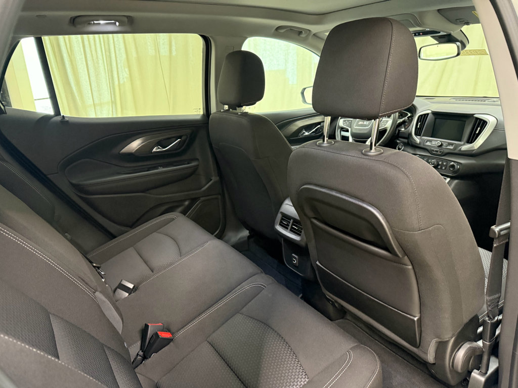 Certified 2023 GMC Terrain SLE w/ Driver Convenience Package AWD/4WD image 23