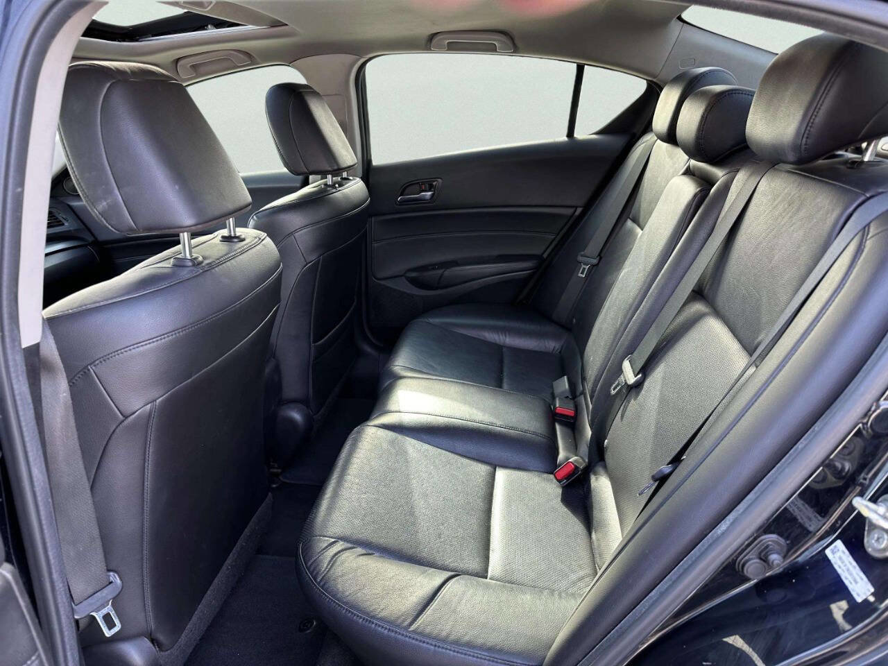 Used 2014 Acura ILX w/ Technology Package image 16