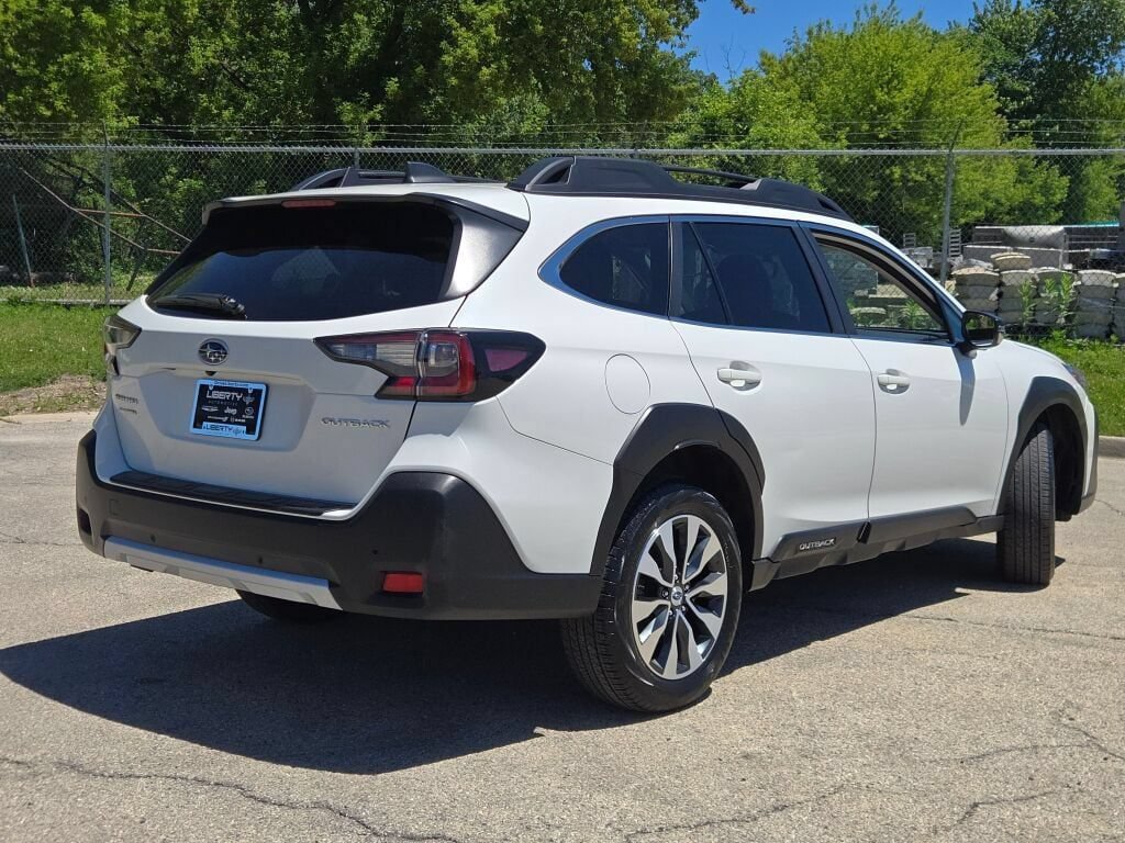 Certified 2024 Subaru Outback Limited AWD/4WD image 11