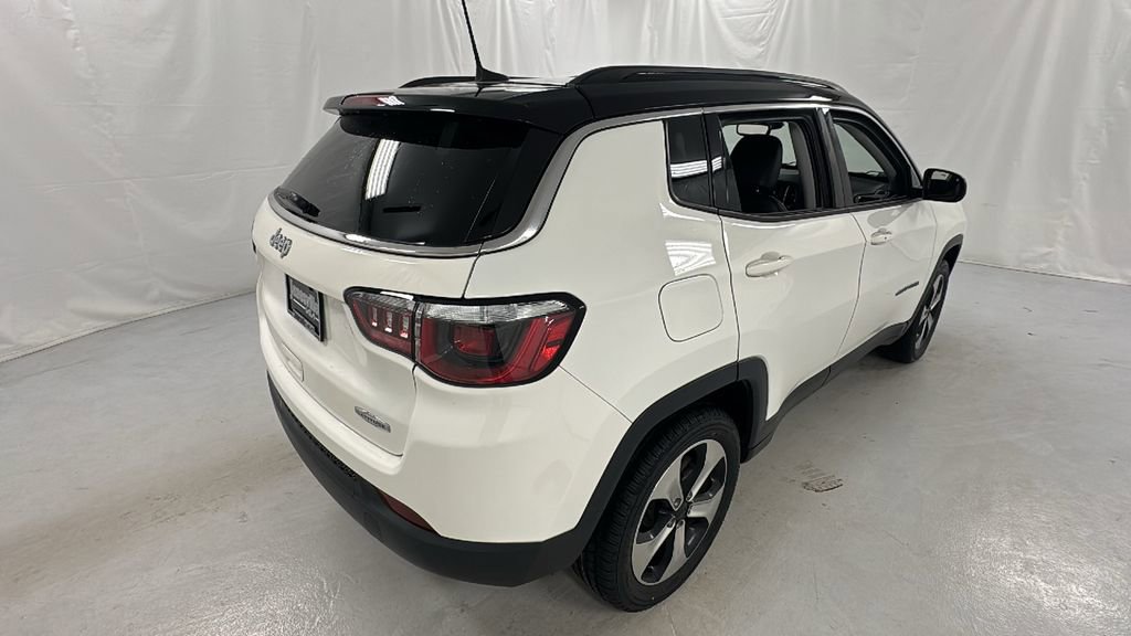 Used 2018 Jeep Compass Latitude w/ Popular Equipment Group image 3