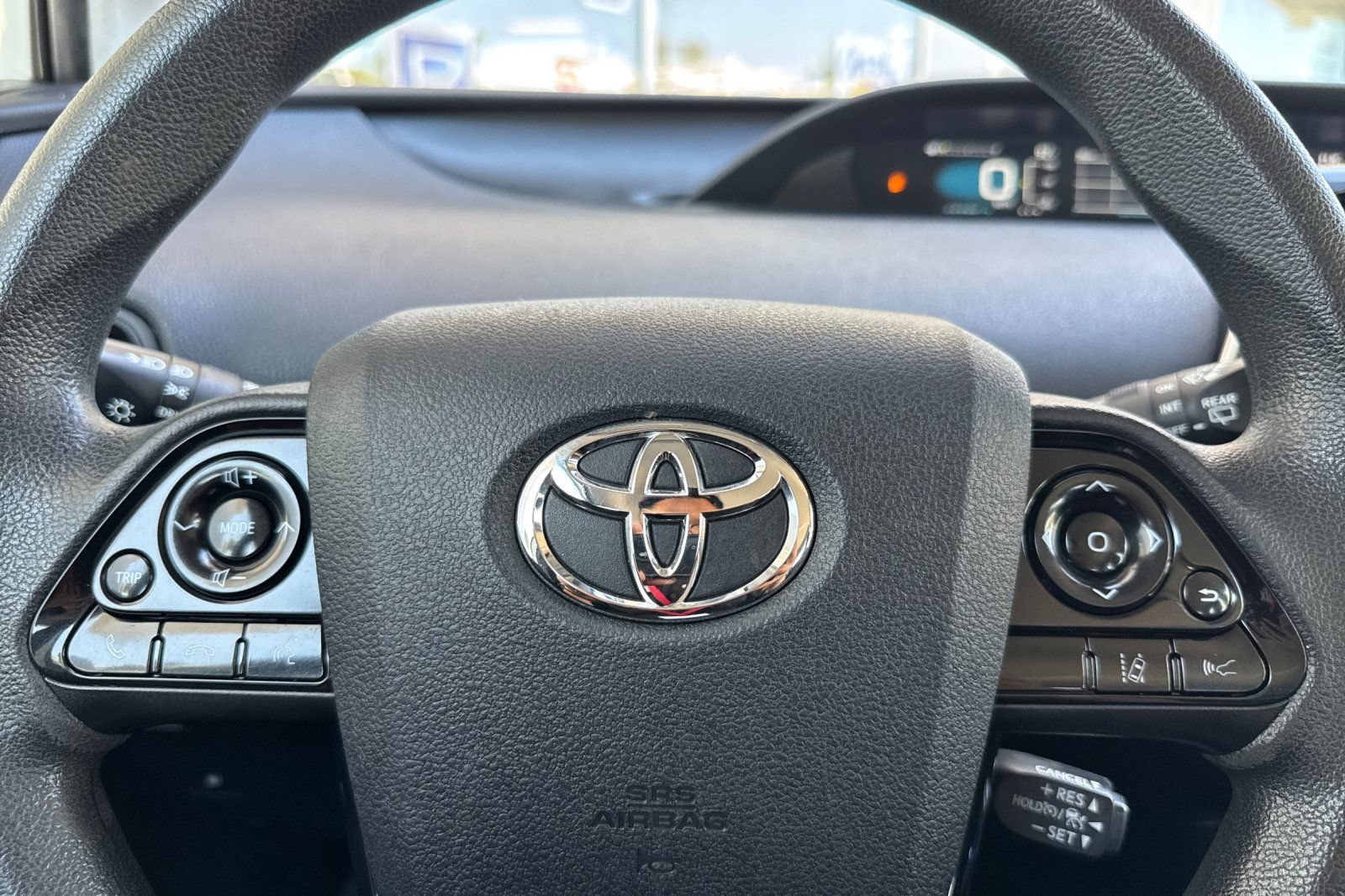 Used 2019 Toyota Prius LE w/ Preferred Accessory Package AWD/4WD image 24