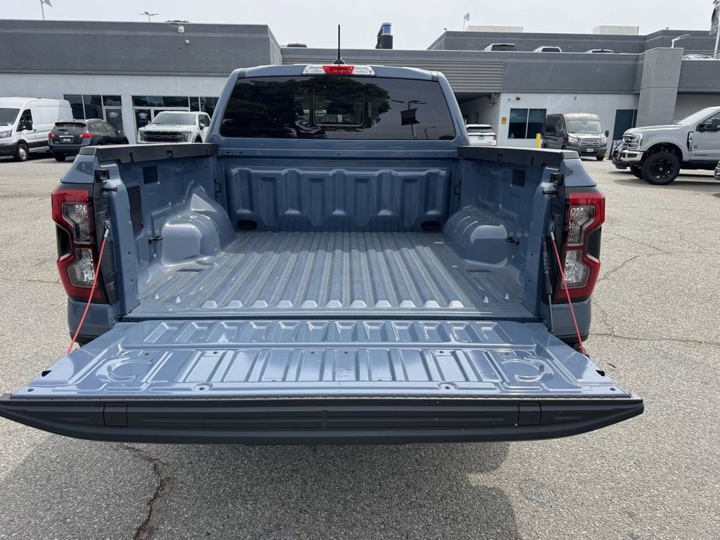 Used 2025 Ford Ranger Lariat w/ FX4 Off-Road Package image 12