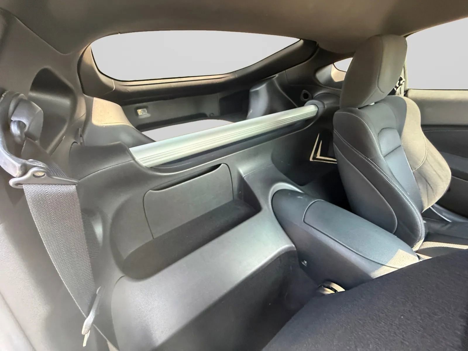 Used 2016 Nissan 370Z Coupe RWD image 32