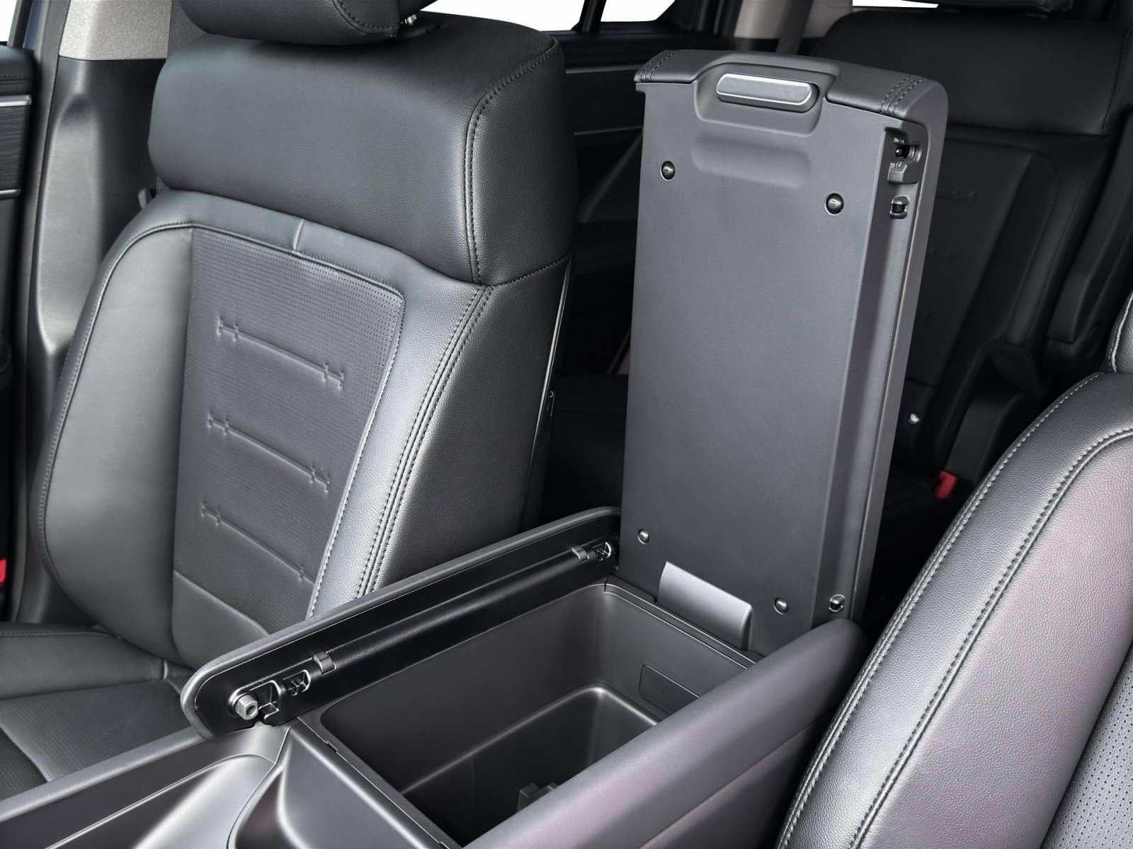 New 2026 Hyundai Santa Fe Limited AWD/4WD image 18
