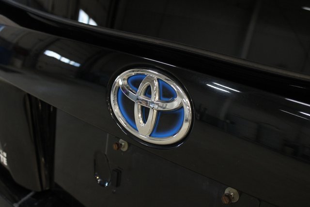 Used 2017 Toyota Prius Three image 32