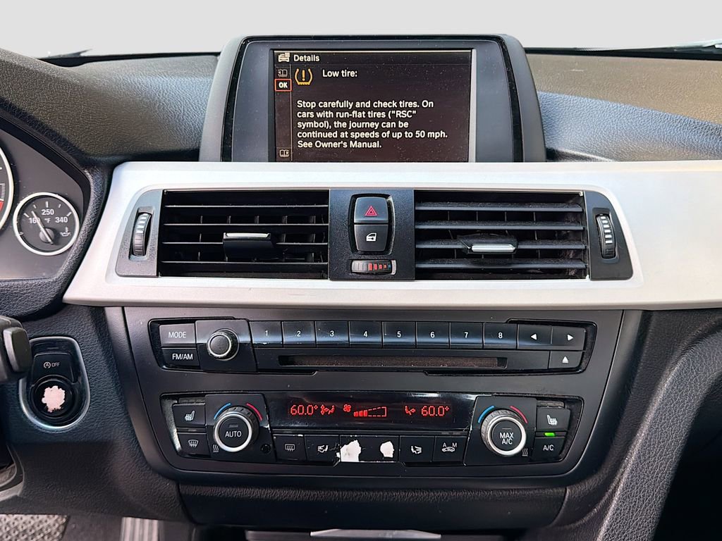 Used 2014 BMW 320i xDrive Sedan image 26