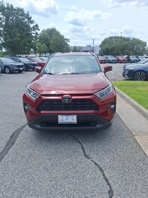 Used 2019 Toyota RAV4 XLE w/ Carpet Mat Package AWD/4WD image 2