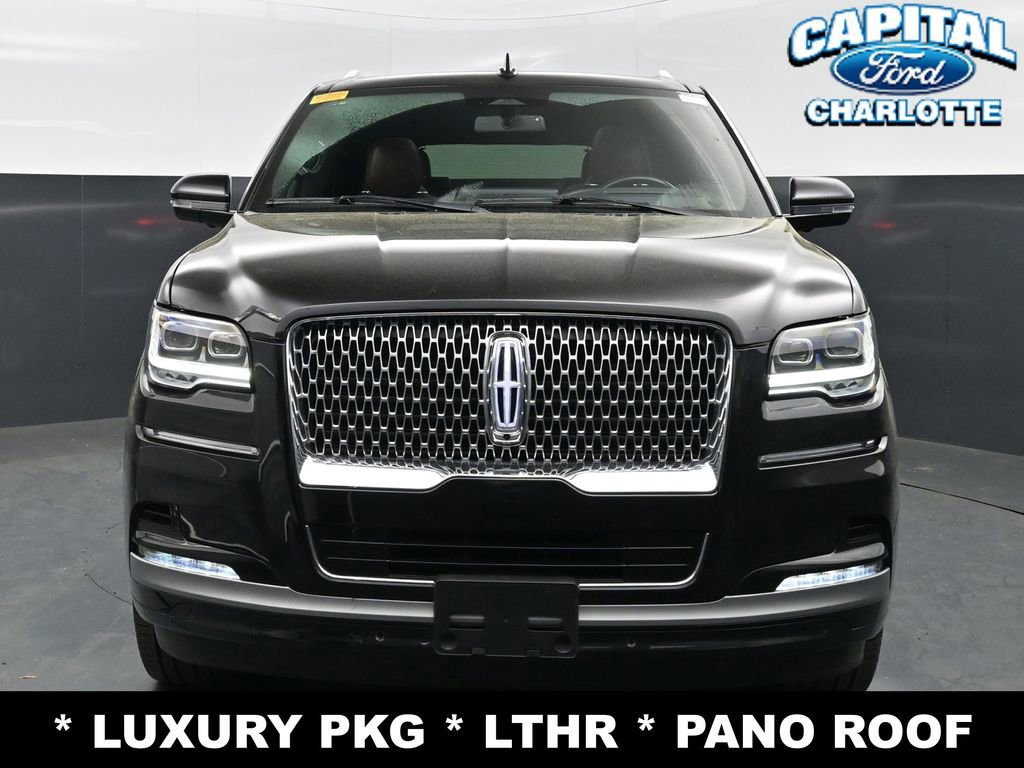 Used 2024 Lincoln Navigator L Reserve AWD/4WD image 3