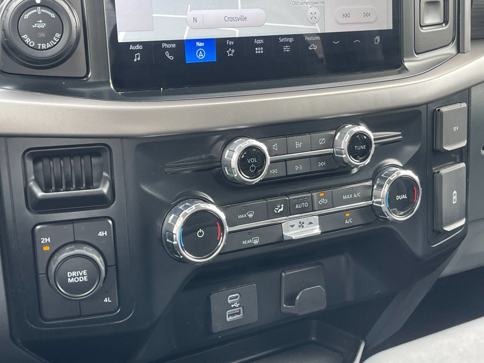 Used 2024 Ford F150 XLT AWD/4WD image 22