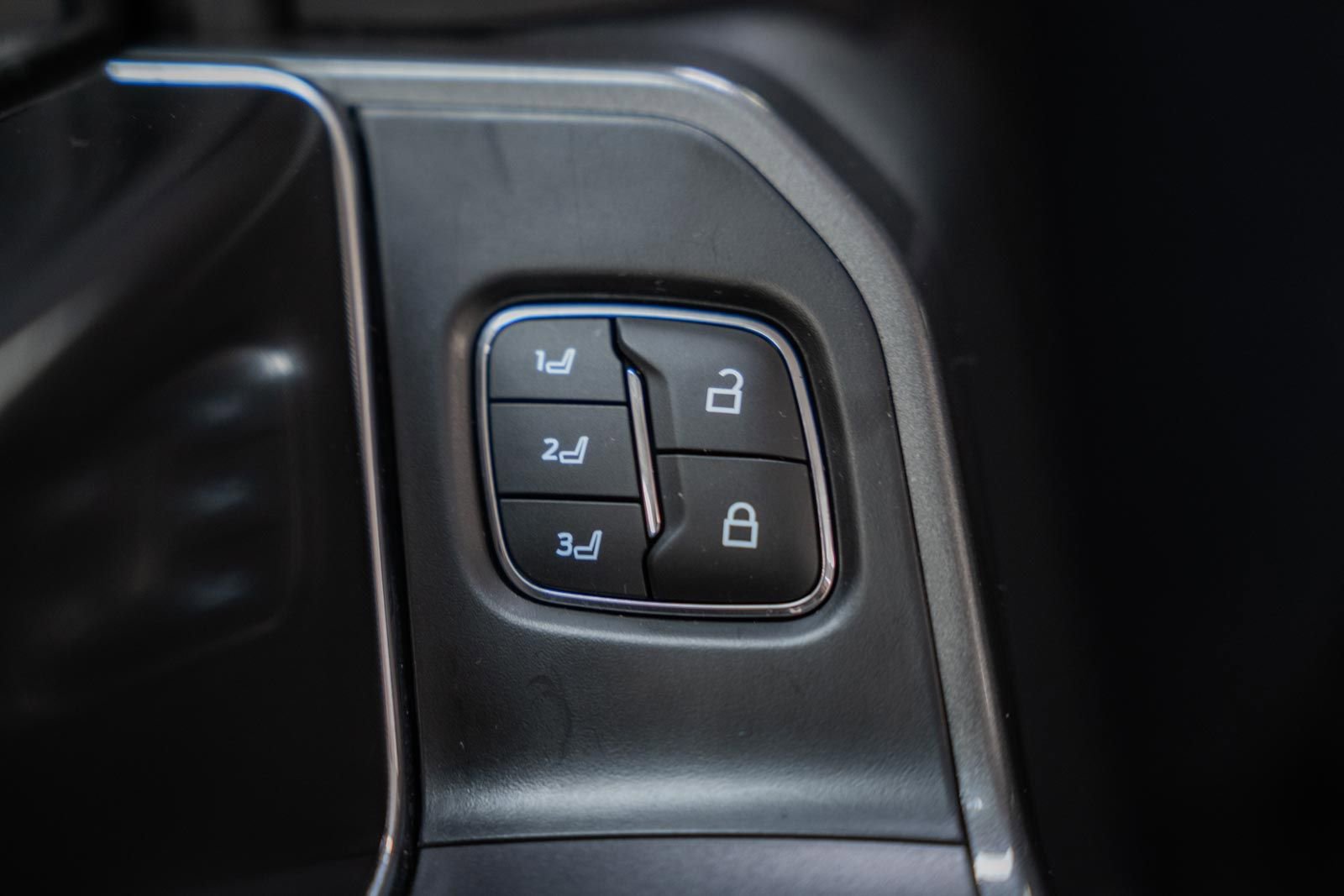 Certified 2022 Ford F150 Lariat w/ Equipment Group 502A High image 46