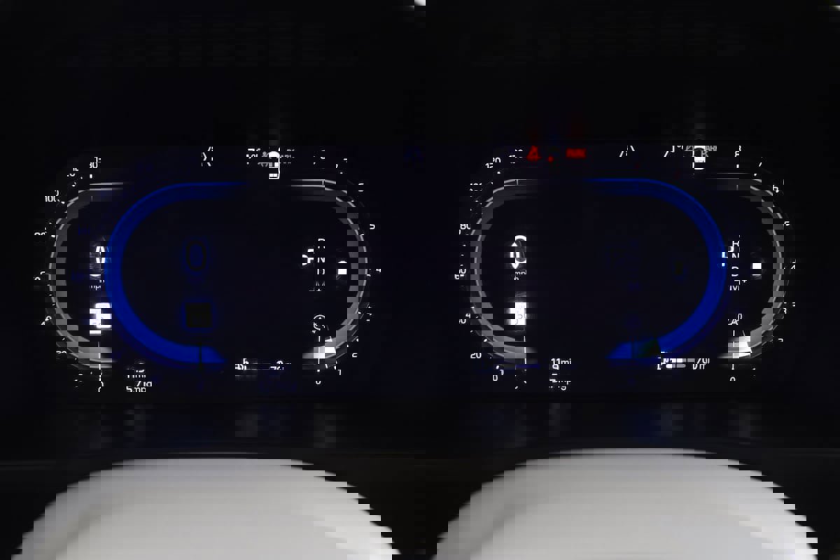 Used 2024 Volvo XC90 B6 Plus w/ Protection Package Premier image 21