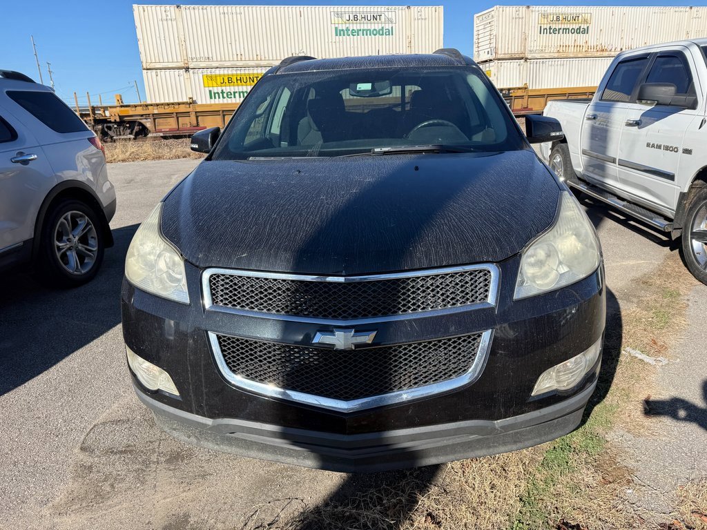 Used 2011 Chevrolet Traverse LT image 3