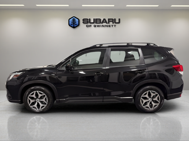 Used 2023 Subaru Forester Premium AWD/4WD image 2