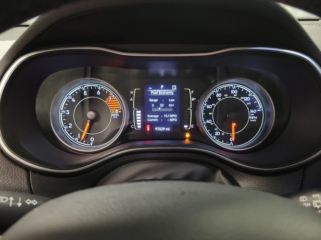 Used 2020 Jeep Cherokee Latitude Plus w/ Cold Weather Group FWD image 26