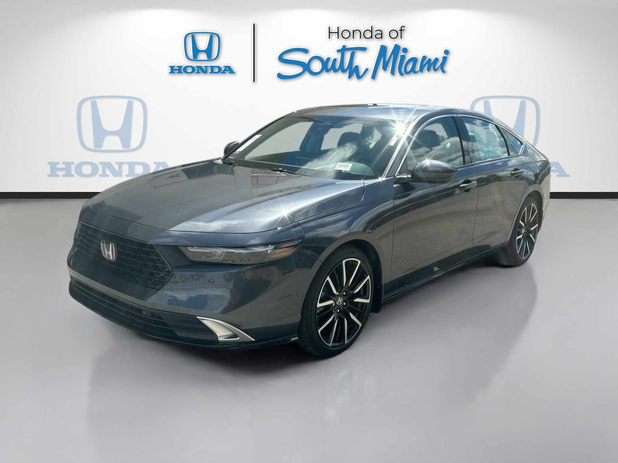 New 2025 Honda Accord Touring image 3