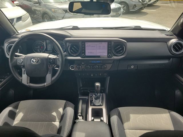 Used 2022 Toyota Tacoma TRD Off-Road w/ Technology Package image 13