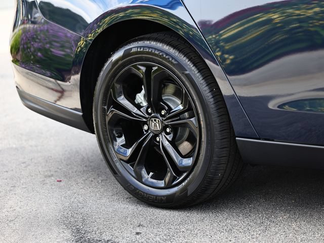 Certified 2025 Honda Accord SE image 12