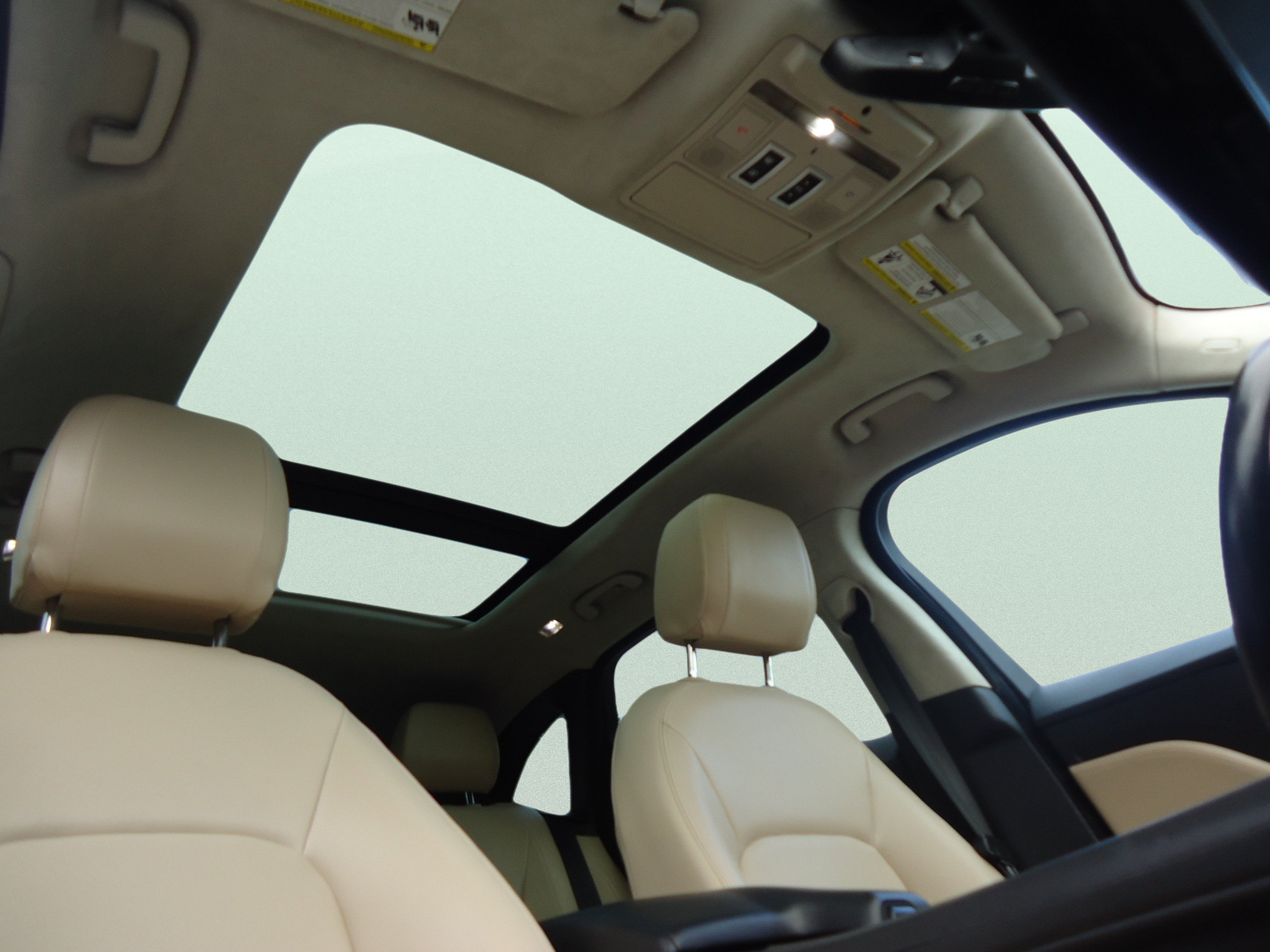 Used 2020 Jaguar F-PACE Premium AWD/4WD image 29