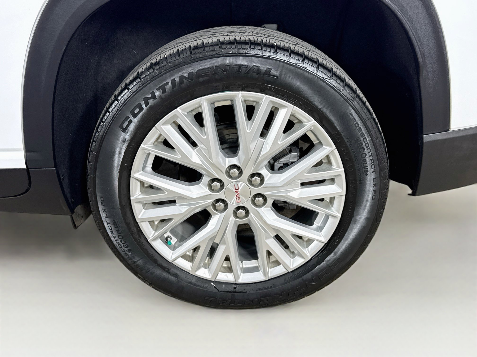 Used 2024 GMC Acadia Elevation w/ LPO, Floor Liner Package FWD image 34
