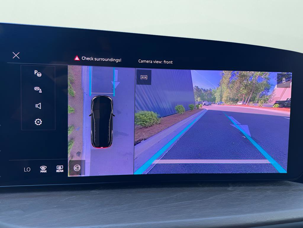 Used 2025 Audi Q5 Premium w/ Convenience Package image 37