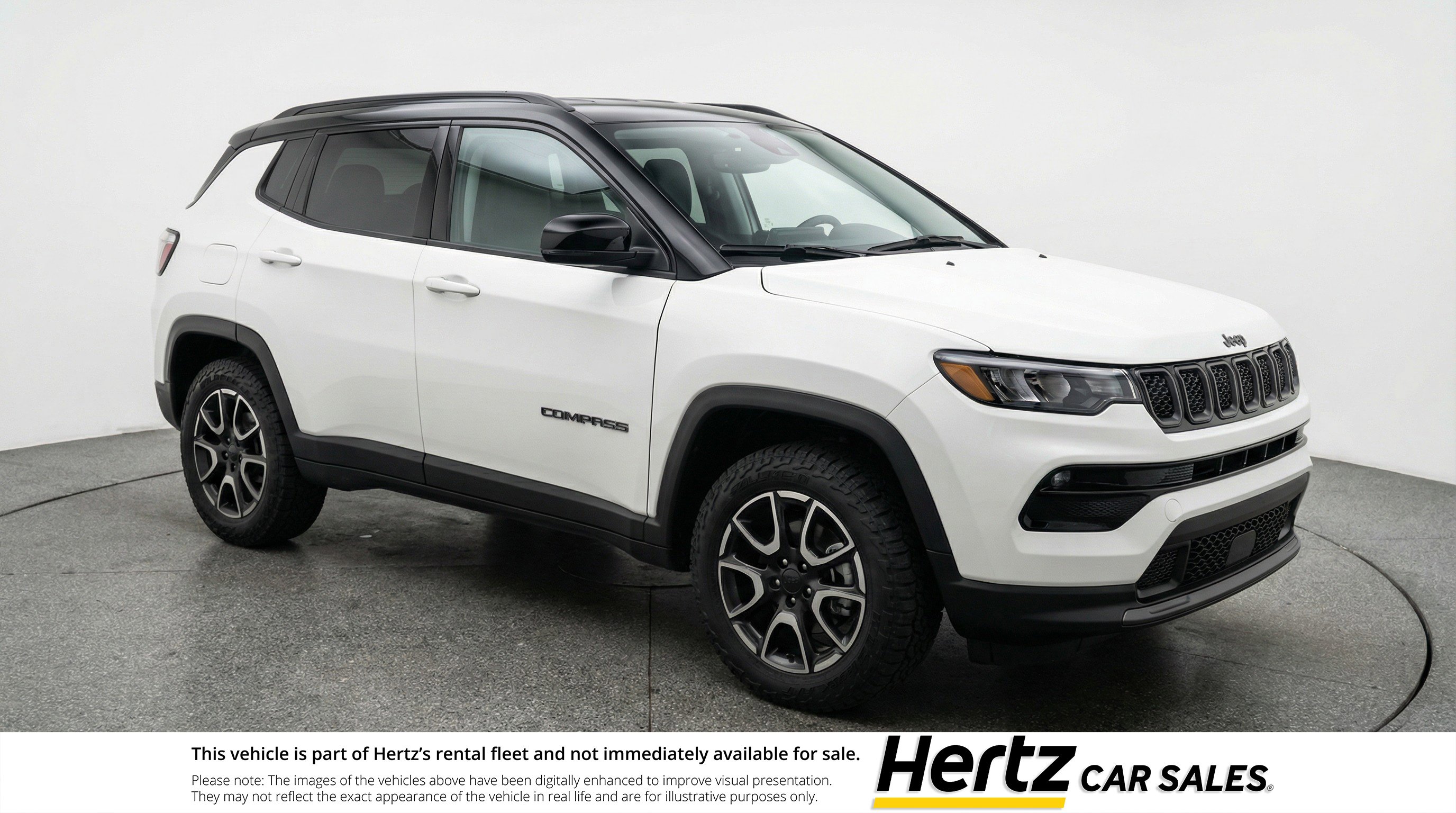 Used 2025 Jeep Compass Trailhawk AWD/4WD image 1