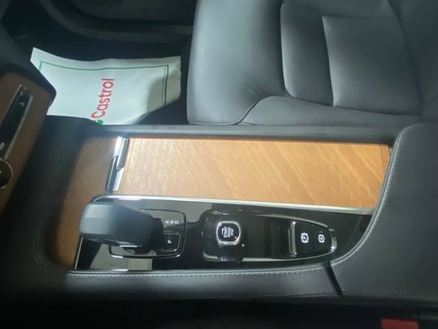 Used 2023 Volvo XC90 T8 Plus w/ Protection Package Premier AWD/4WD image 25
