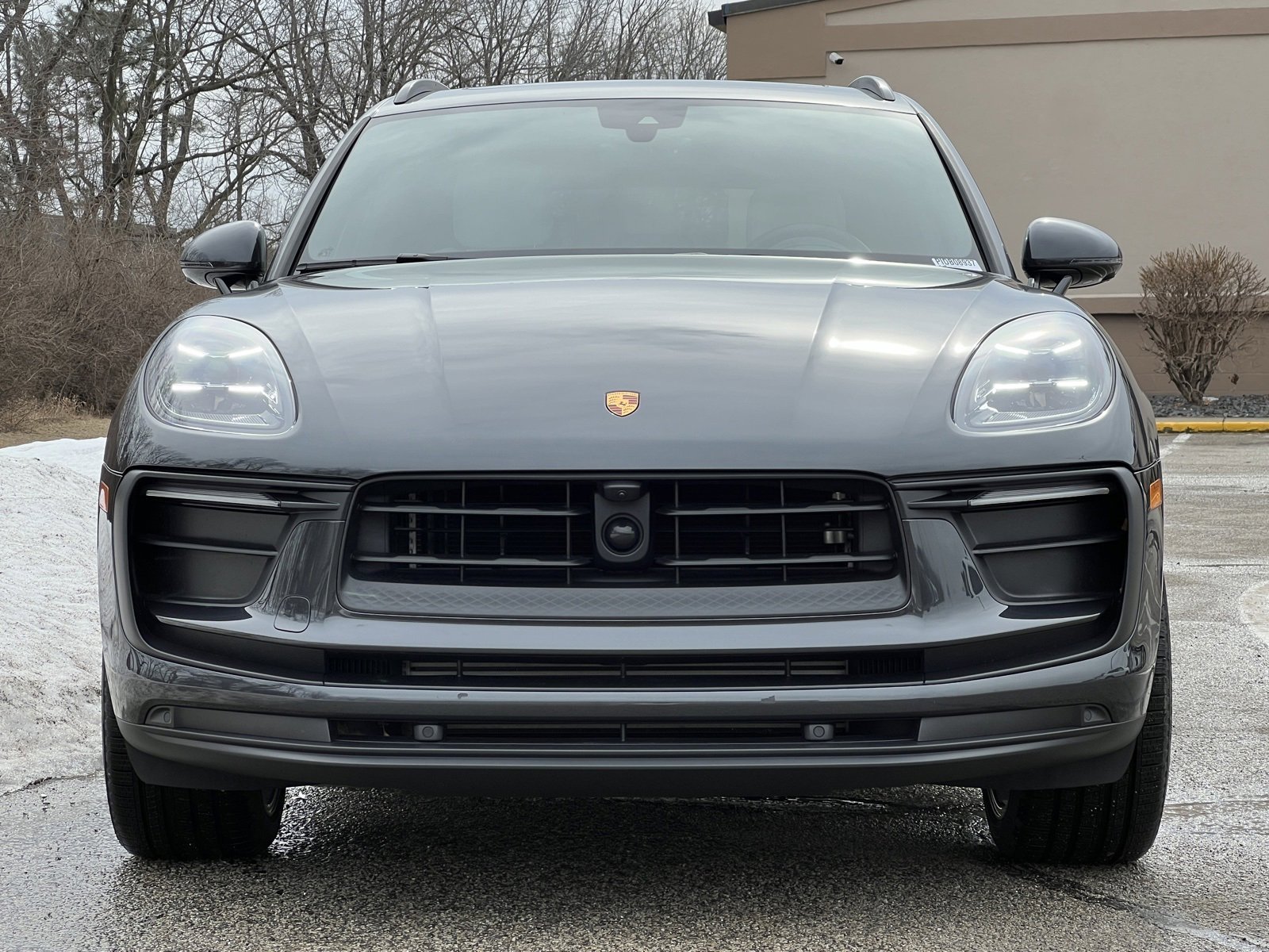 Certified 2025 Porsche Macan image 7
