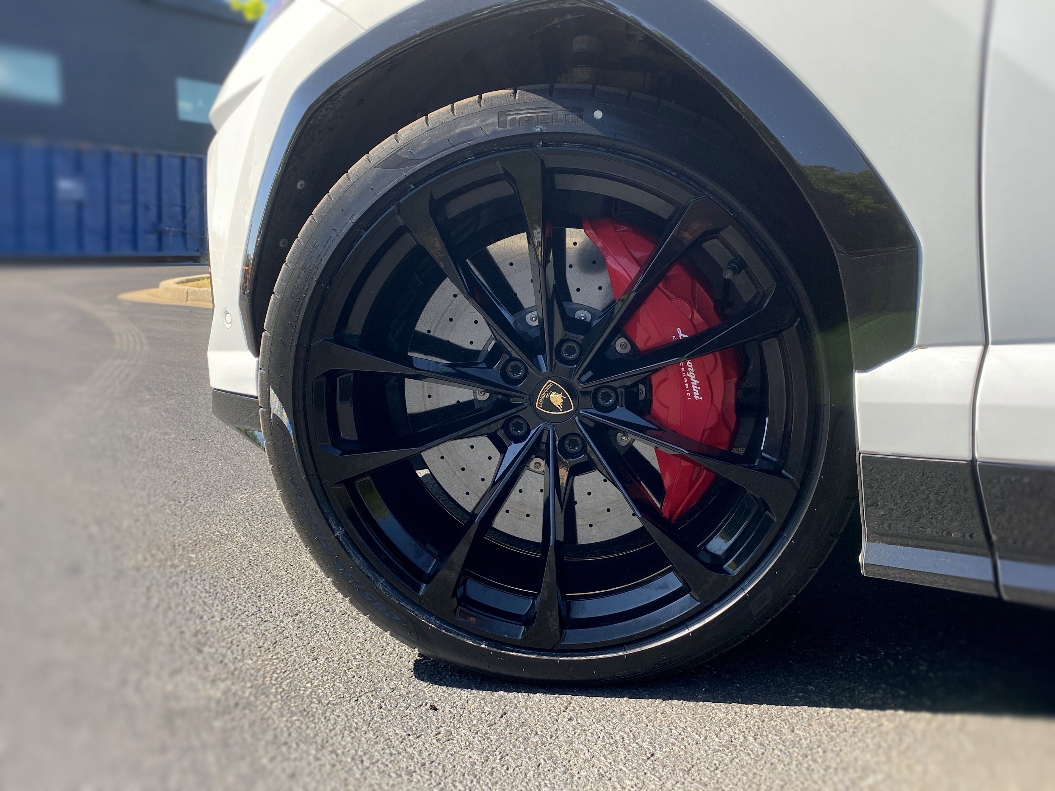 Used 2022 Lamborghini Urus AWD/4WD image 18