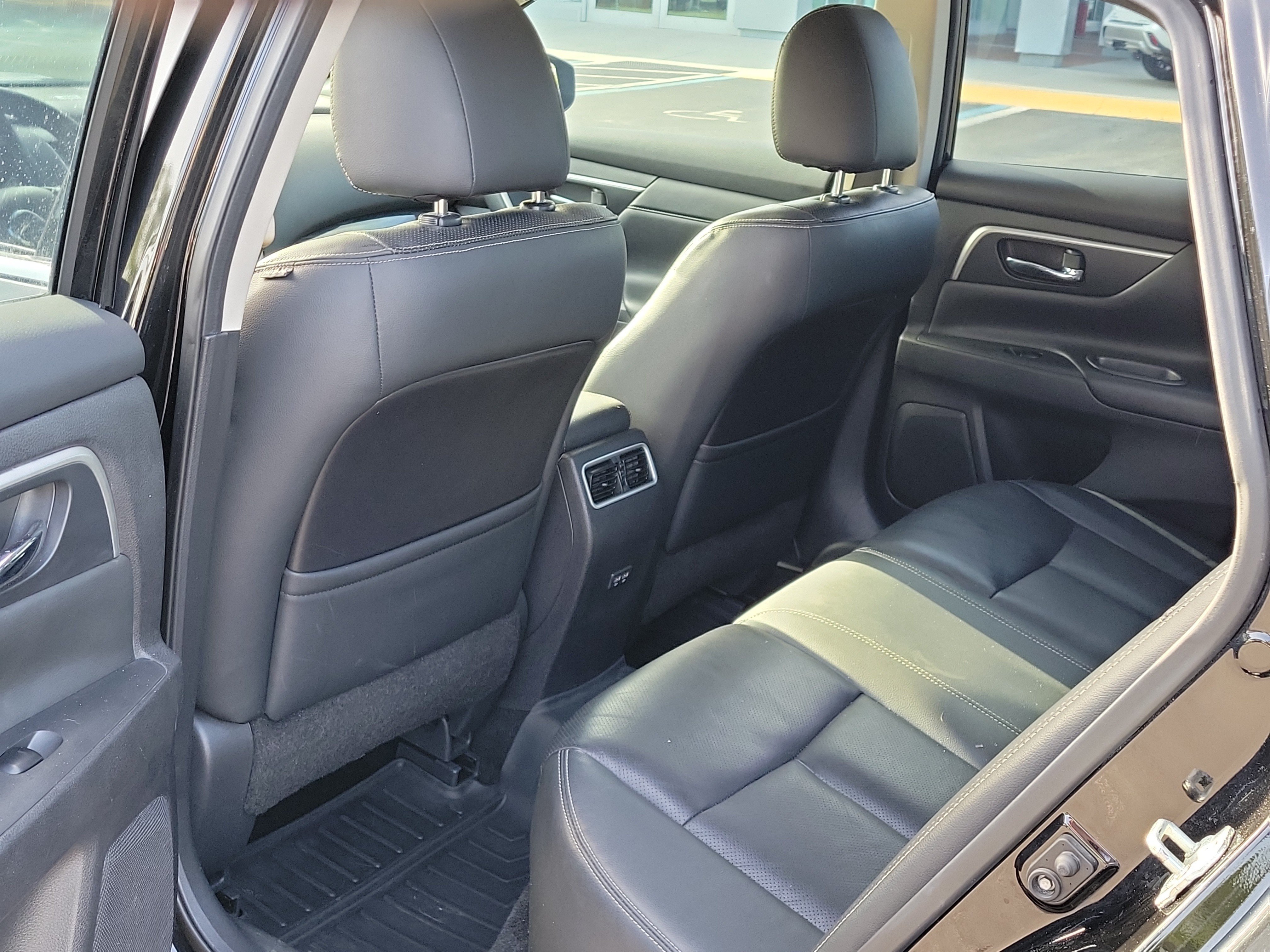 Used 2018 Nissan Altima 2.5 SL w/ 2.5 SL Technology Package FWD image 13
