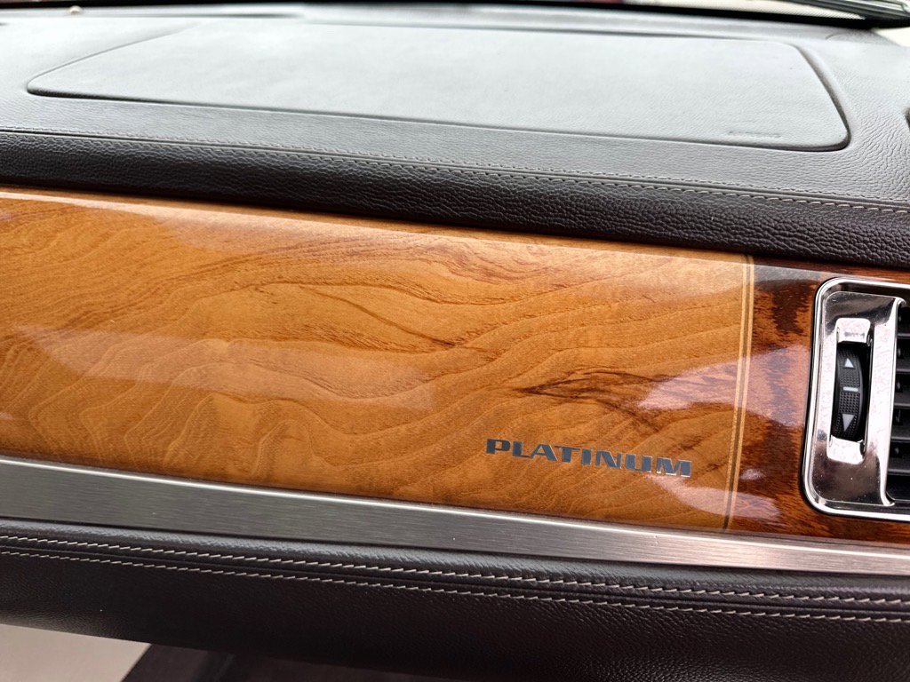 Used 2014 Cadillac Escalade Platinum image 20